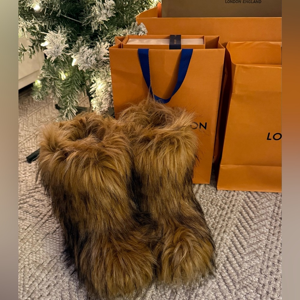 Faux Fur Brown Boots